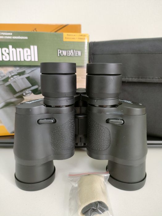 Бинокль фирмы "Bushnell".