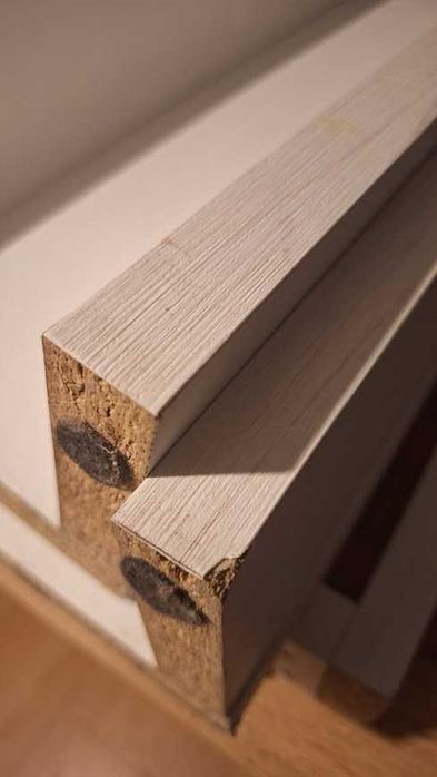 Трапезна маса MARKSKEL от JYSK