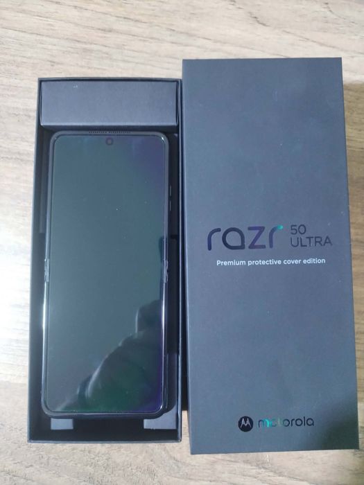 Motorola razr ultra 50