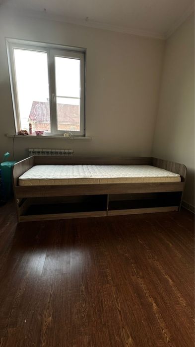 Продается шкаф для спальни детской