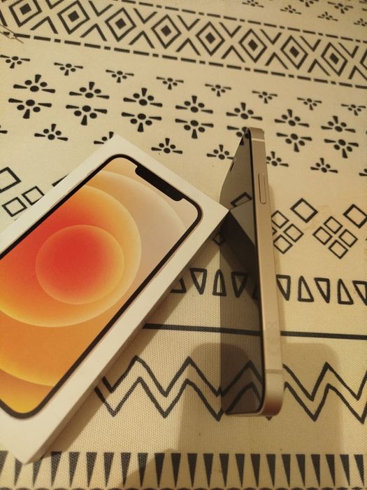 Айфон 12 АКБ 100%