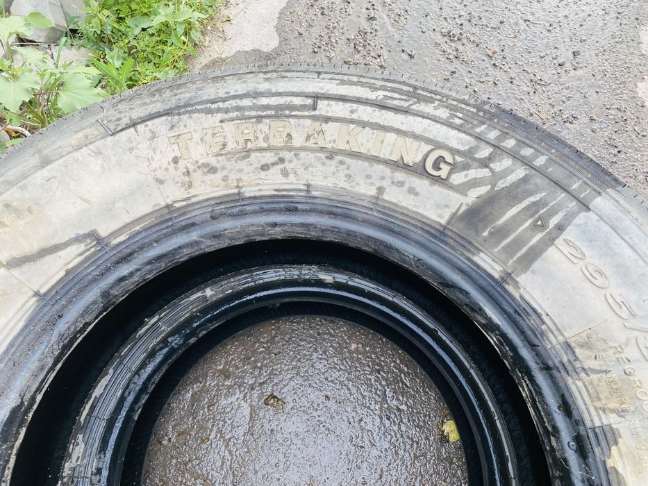 Продам шины камаз 295 80 R22,5