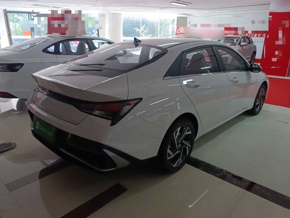 Hyundai Elantra 1.5L CVT GLX Elite Edition