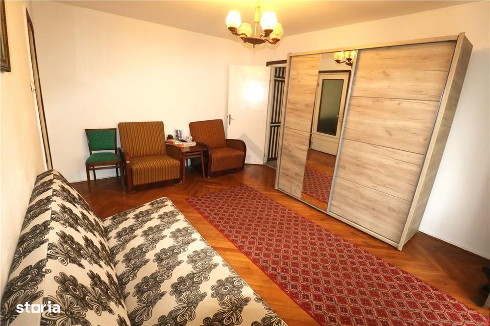 Apartament cu 2 camere, centrala proprie, zona Lipovei