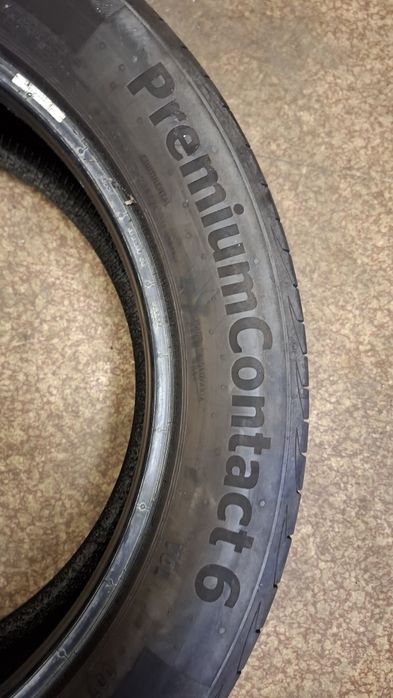 Единична лятна гума  Continental 235 50 19