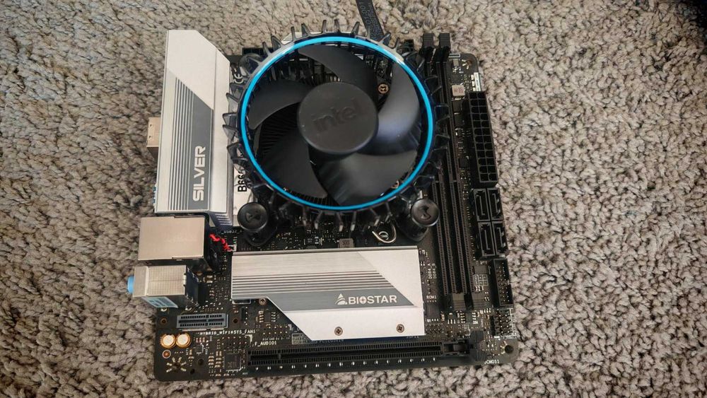 BIOSTAR B660T-Silver Mini-ITX + INTEL i5-12400F, 6 Cores LGA 1700