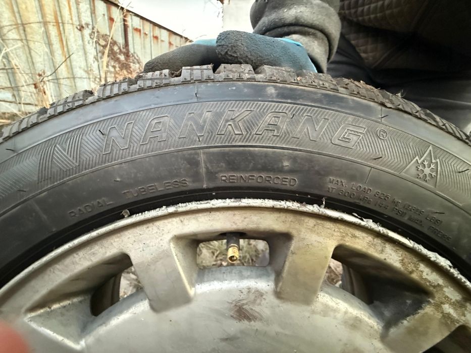 Диски с зимней резиной