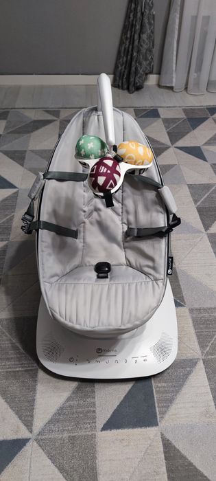 Продам детскую электрокачель