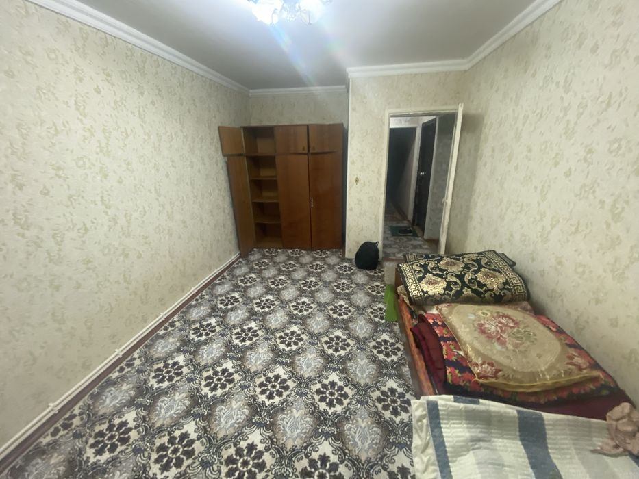 Sagdianada 2 xonali uyning 1 xonasi 2 qizga ijaraga beriladi