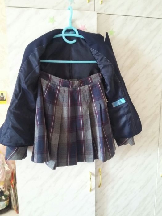 Костюм школьный на девочку