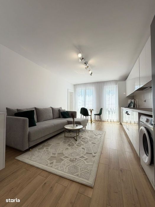 Apartament 2 camere, balcon, etaj intermediar, garaj, zona Eroilor — fotografia 3