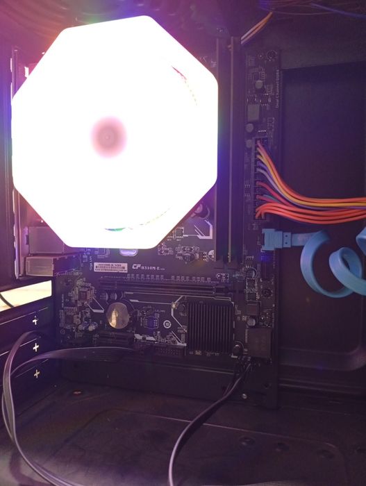 i3-8100, ddr4 8gb, ssd 256gb компьютер