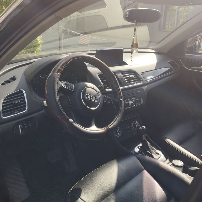 Продам Ауди Q3,возможен обмен