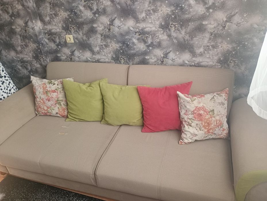 Продам диван книжка