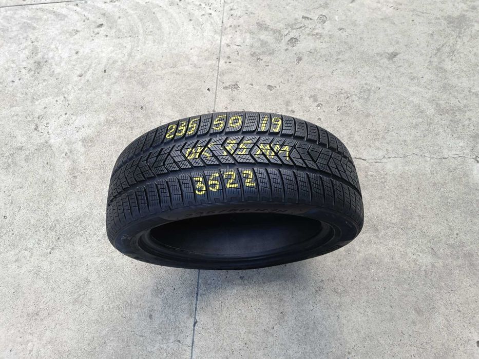 O anvelopa de iarna 235 50 19 pirelli scorpion winter 7,5 mm dot 3522