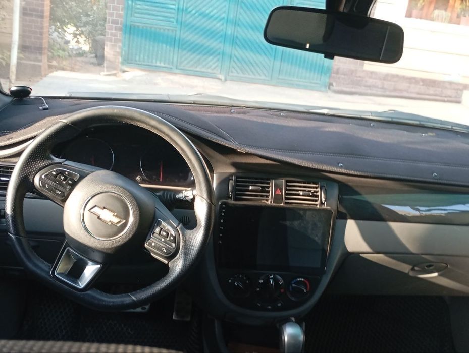 Jentra oq kraskasi toza