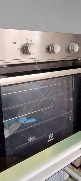 Cuptor electric pe gaz Electrolux