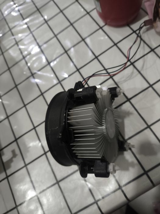 Продам процессор с кулером i3-4170