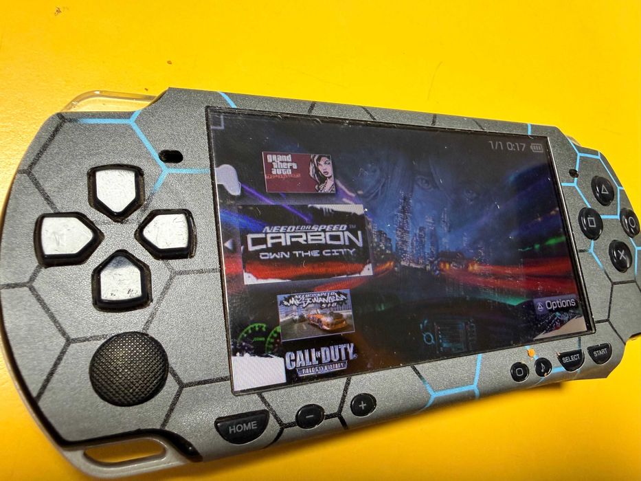 Playstation Portable Sony PSP 2000  Плейстейшън 4G карта