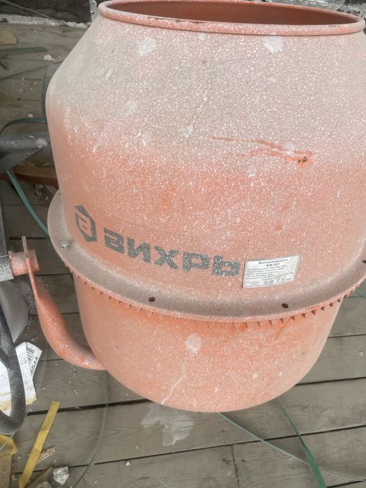 Продам бетонамешалку Вихрь