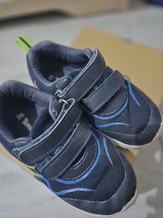 Обувь детская кроссовки  new balance сандалии