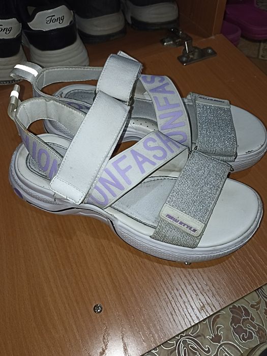 Сандали 38 размер