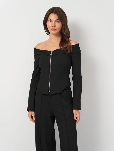 Топ на Zara с паднала рамене