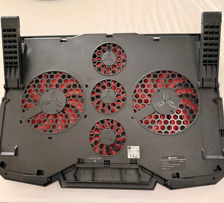 Cooler Laptop A+ (max 17") - 5 ventilatoare (Contact imperfect mufă)