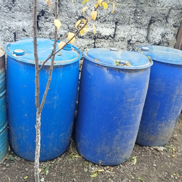 Продам пластиковые бочки