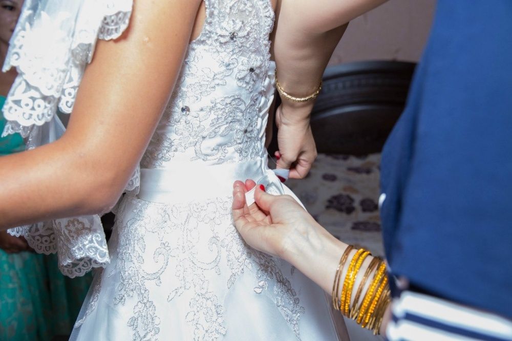 свадебное платье продам