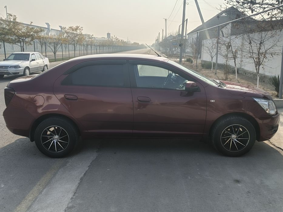 Собалт сотилади холати яхши йили 2015 бензин/ прапанда