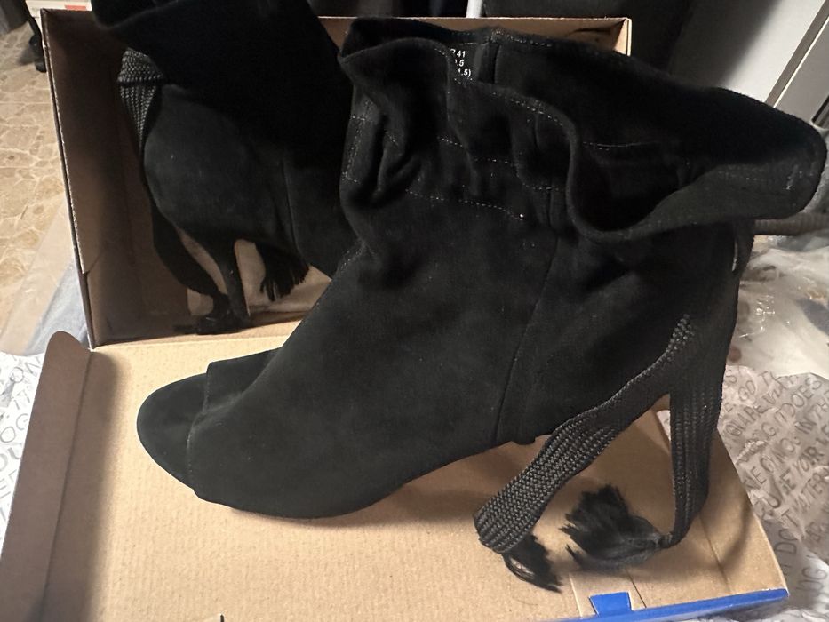 Botine de vara negre din piele
