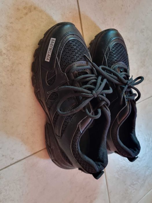 Маратонки и обувки  различни размери и цени