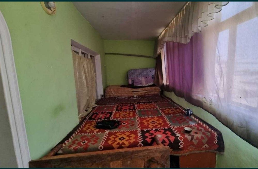 Hovliga kvartira student qizlarga 4 kishi olamiz student qizlar uchun