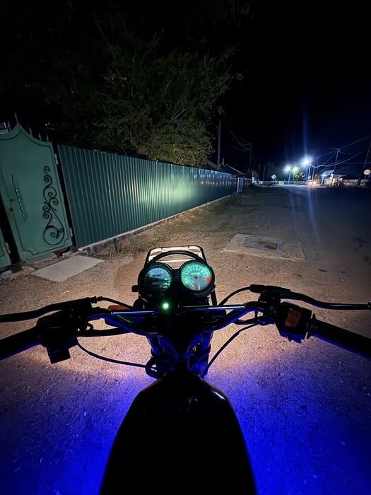 Мотоцыкл Yaqi 200куб