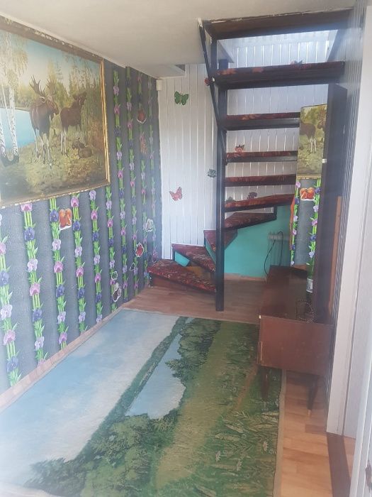 Продам дачу на берегу озера.