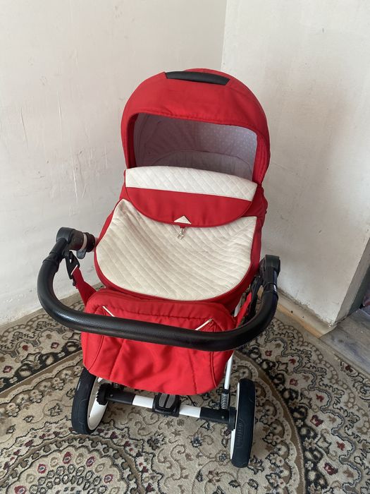 Продам коляску в хорошем состояние