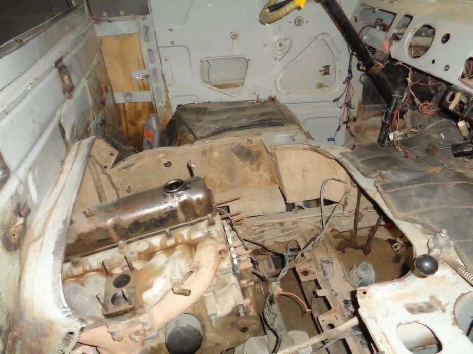 Автомобиль УАЗ 396559;