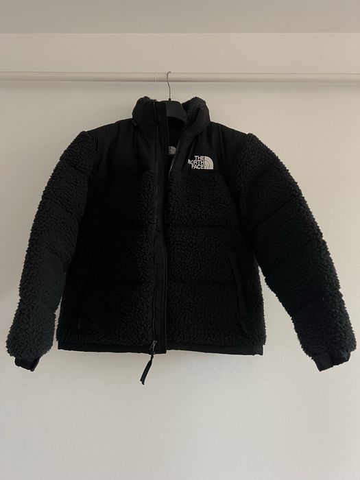 Geaca originala The North Face cu pene si puf