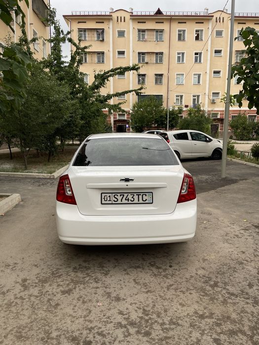 Srocna gentra 1.5 oq holati ideal benzinda yurgan