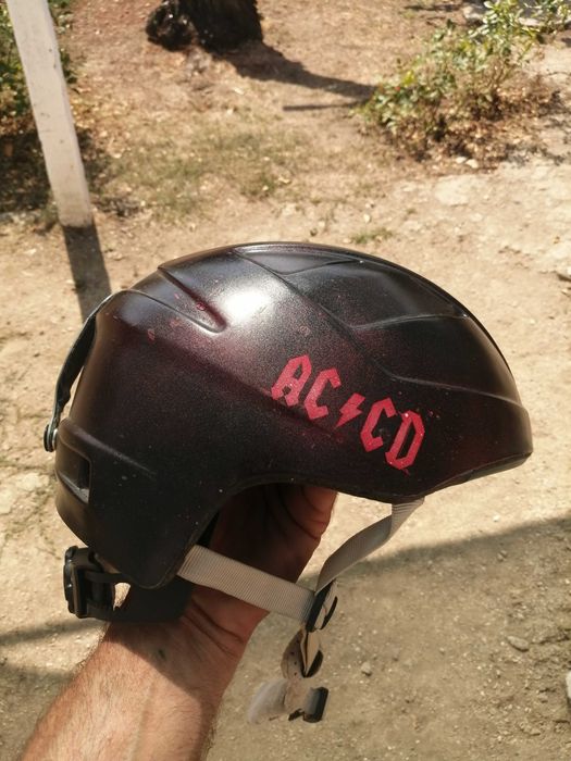 Каска за скутер, тротинетка