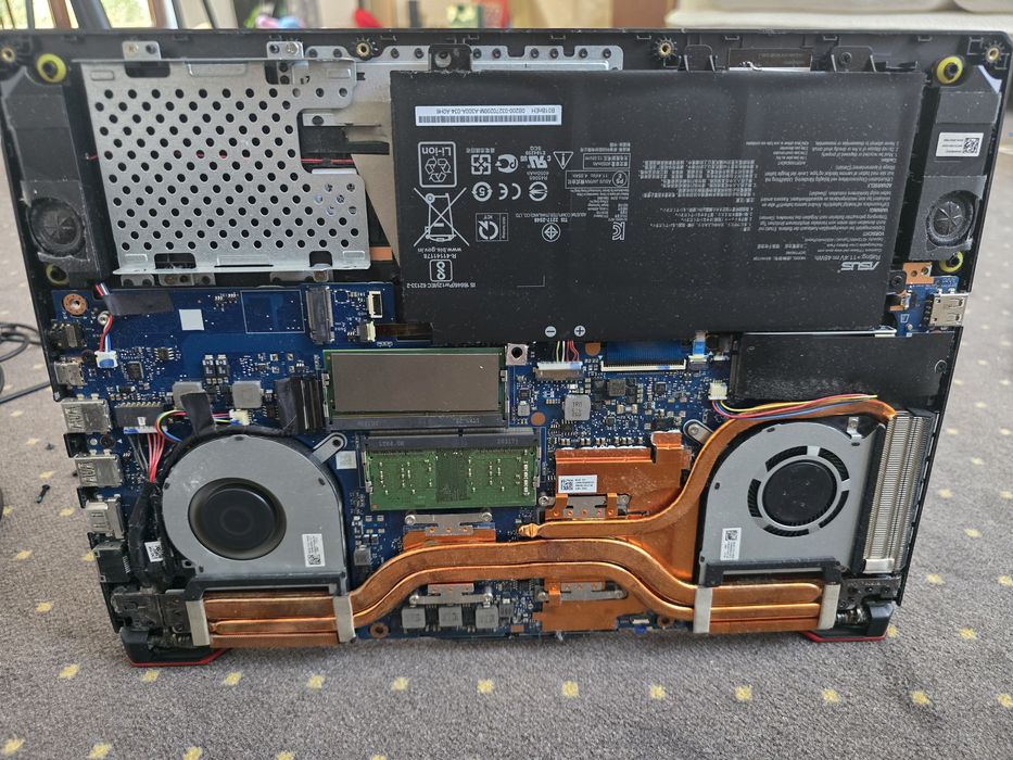 Laptop ASUS TUF Gaming A15, AMD Ryzen 7-4800.  GTX 1660 Ti 6GB, 16GB DDR4, SSD 512GB, partial Defect!