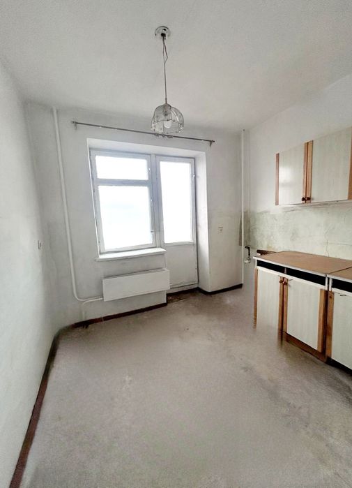 продам 3-х ком. гарышкер 6-этаж