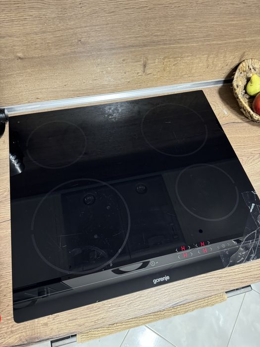 Керамичен плот Gorenje (пукнат)