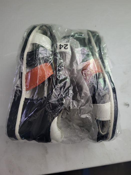 Обувь / Аяқ киімдер