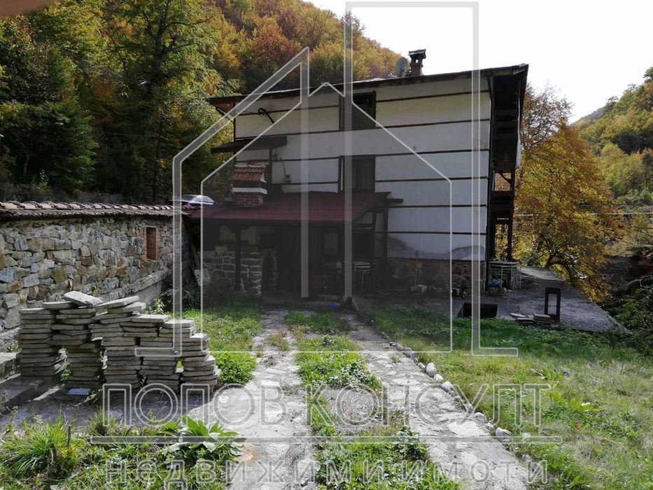 Продава се Къща в Лъки - 340 кв.м за 368 €/кв.м - Снимка #11