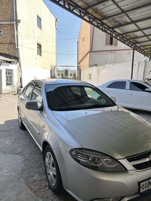 Jentra 5300$ 2015 gentra sotladu