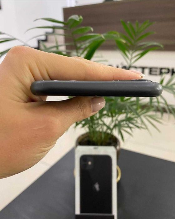 Айфон 11 128 гб .