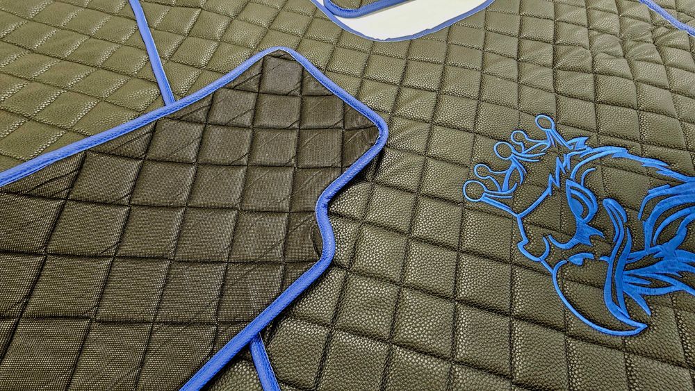 Кожени стелки сиви за SCANIA R NEXT GEN 2017+ с бродиранo логo