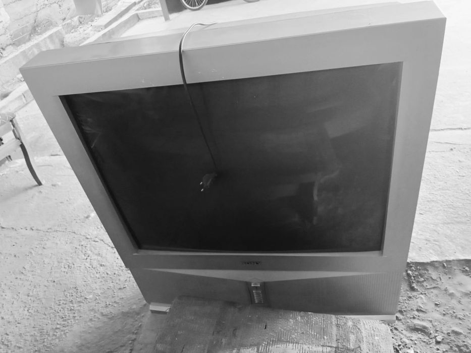 Продам телевизор